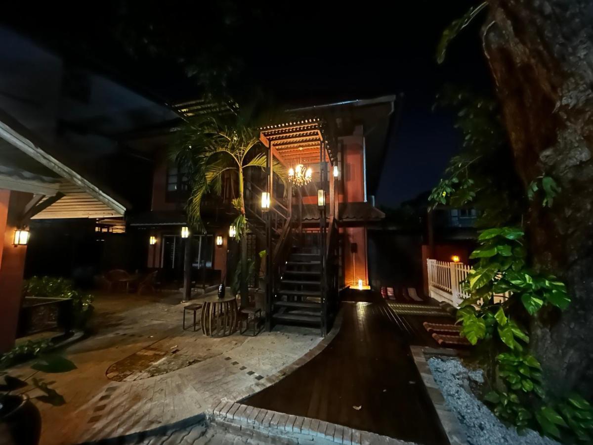 Villa'S Homestay チエンマイ エクステリア 写真