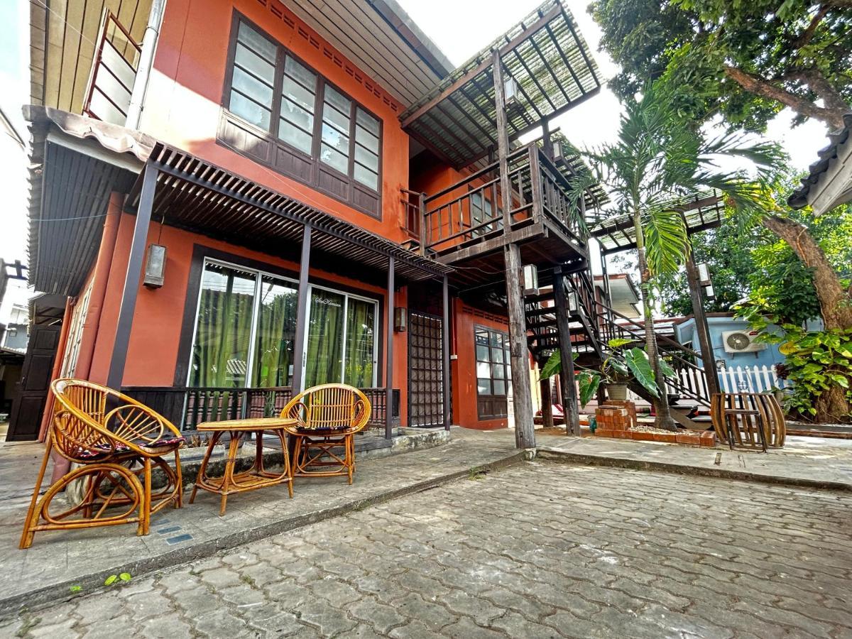 Villa'S Homestay チエンマイ エクステリア 写真