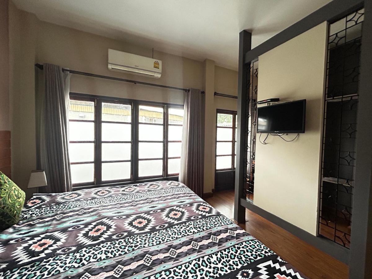 Villa'S Homestay チエンマイ エクステリア 写真